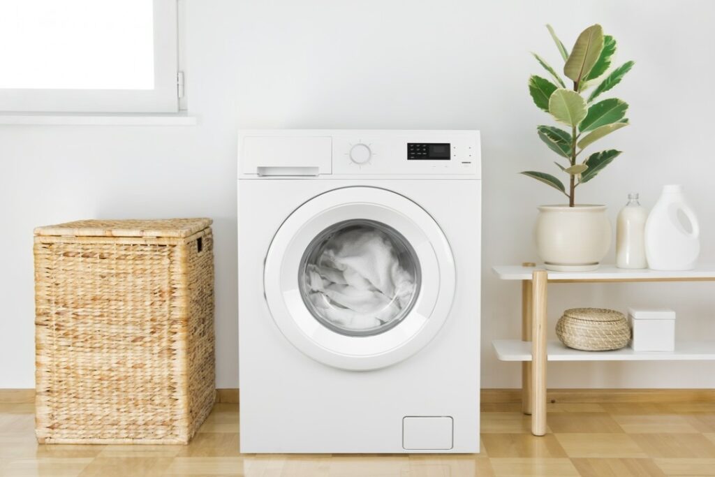 Czy odzież wełnianą można prać w pralce?